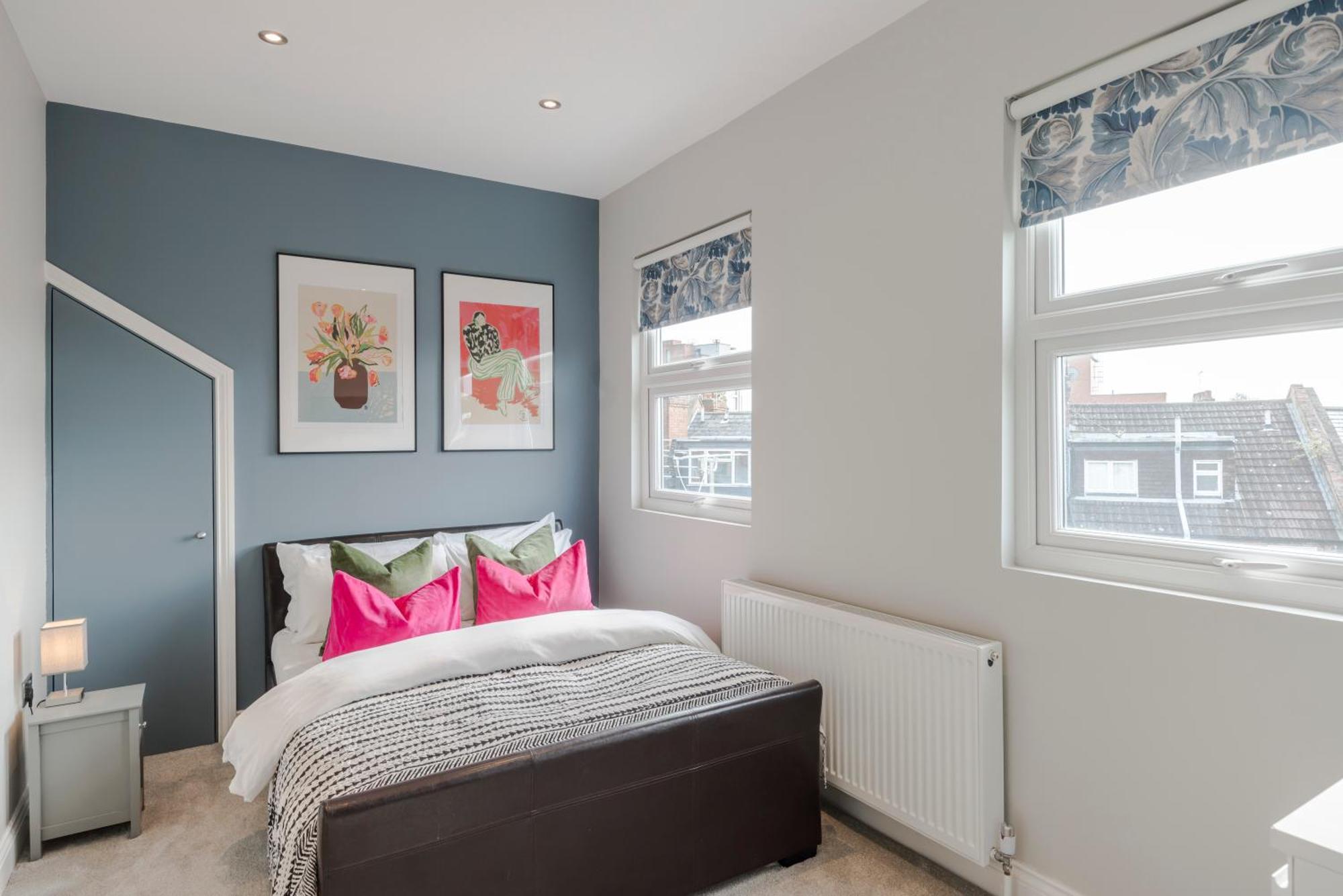 Stunning 3 Bed Duplex Apartment In The Heart Of West Hampstead Лондон Экстерьер фото